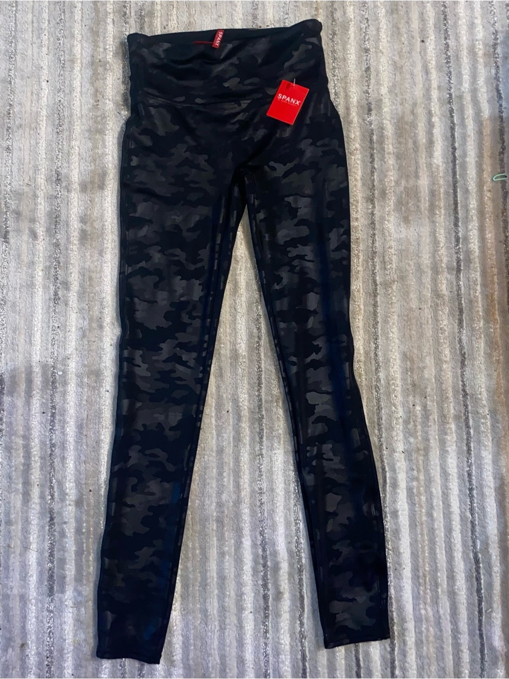 NWT SPANX Black Camo Faux Leather Leggings MSRP $98